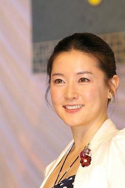 [23.07.2010] Lee Young Ae sắp làm mẹ Leeyoungae_08