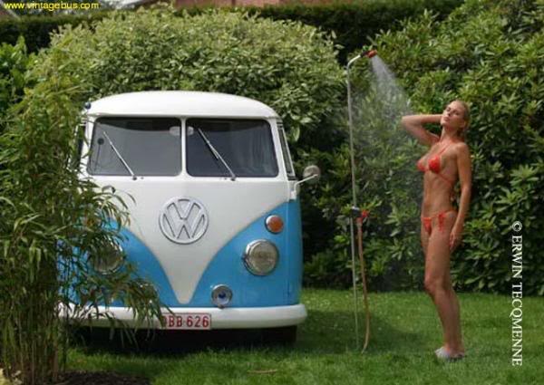 Les Pin-Ups et les Volkswagens - Page 2 2003831