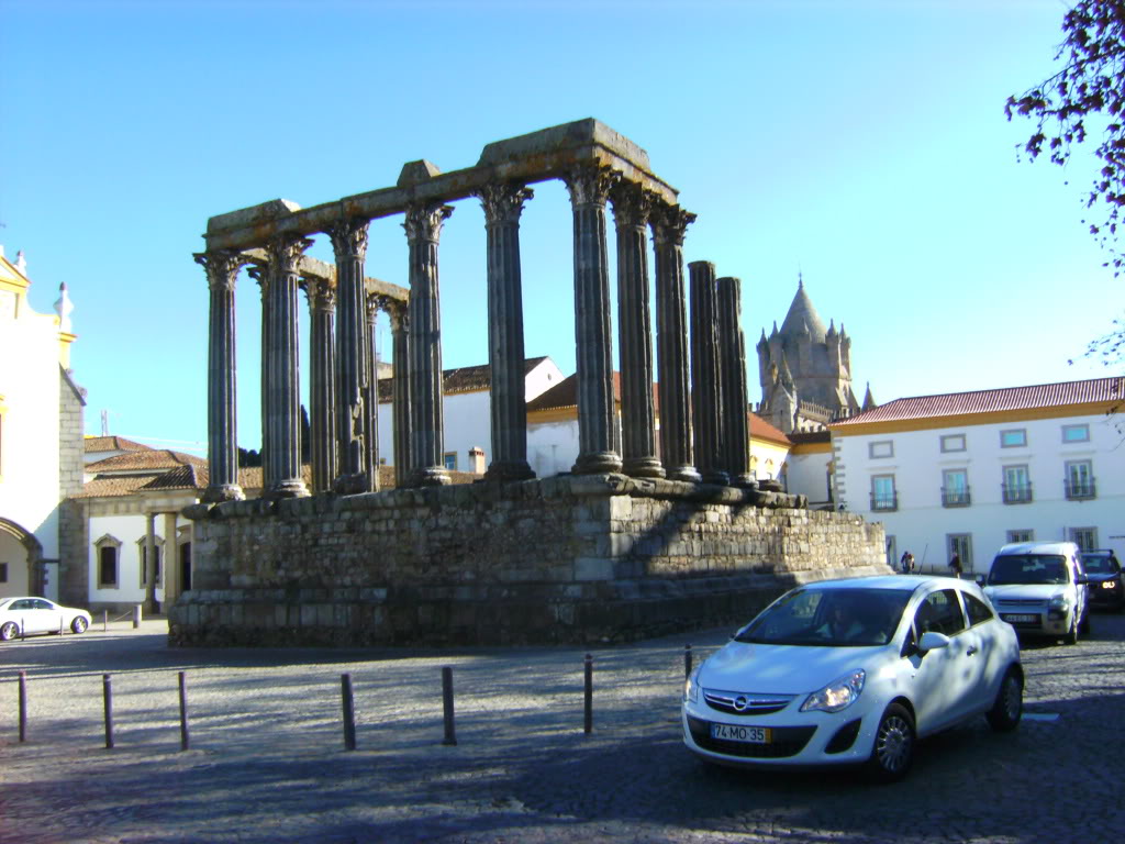 A Story about Portugal 3m_romantemple