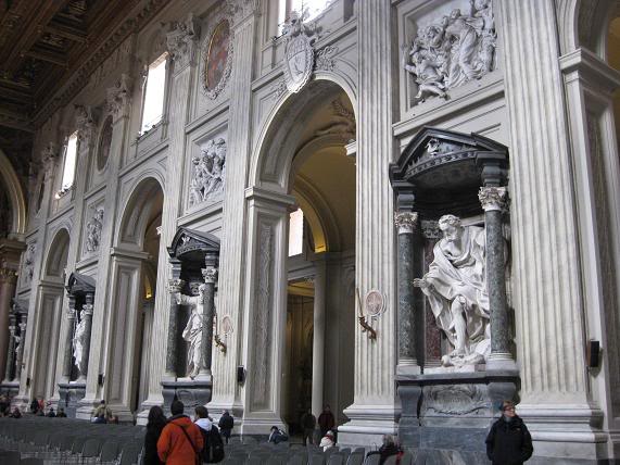 Gereja Basilik Lateran Sampingkaanan