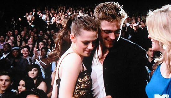 2010 MTV Movie Awards Gallery - Kristen Stewart Robsten19-1