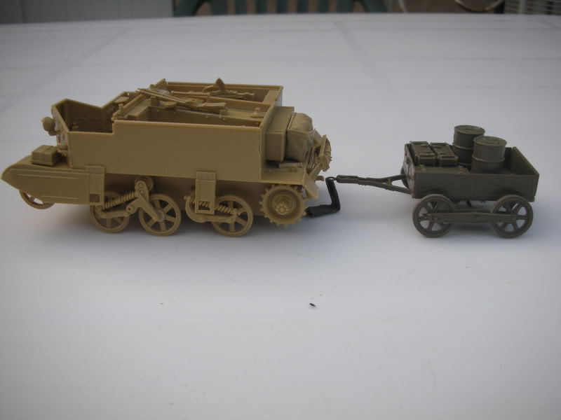 Universal Carrier MKII - Page 2 024