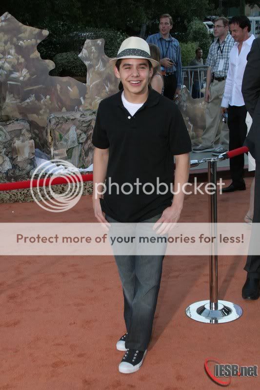 [2008] Wall - E Movie Premiere 21/6 [More from Archuletafans & other sites] IMG_3200