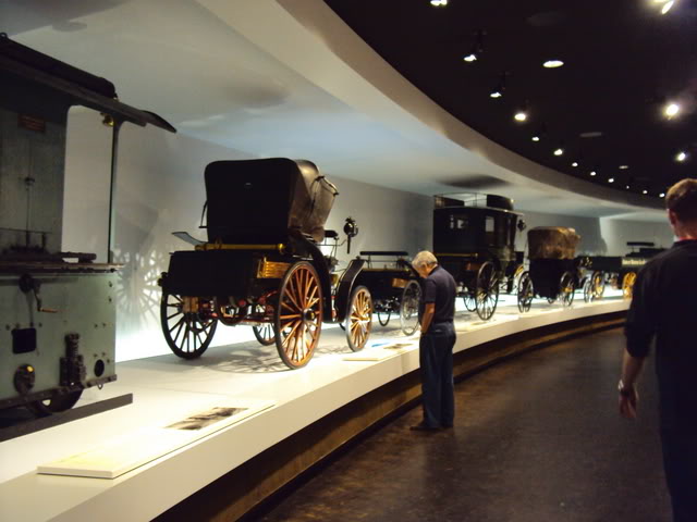 Mercedes 125 anos:Exposição em frente a Castelo em Sttutgard e Museu MB DSC00688