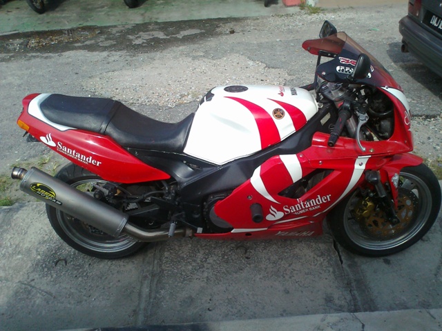 YAMAHA FZR1000 Thn 1992  Photo0609