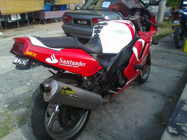 YAMAHA FZR1000 Thn 1992  Photo0610