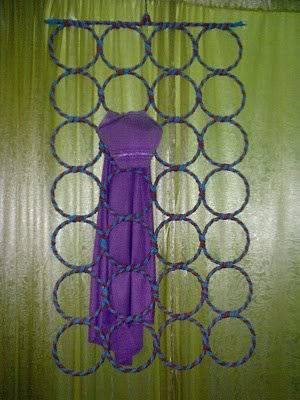 HANGER TUDUNG BERAWNING 28 LUBANG 22778_1227568369678_1243122647_3061