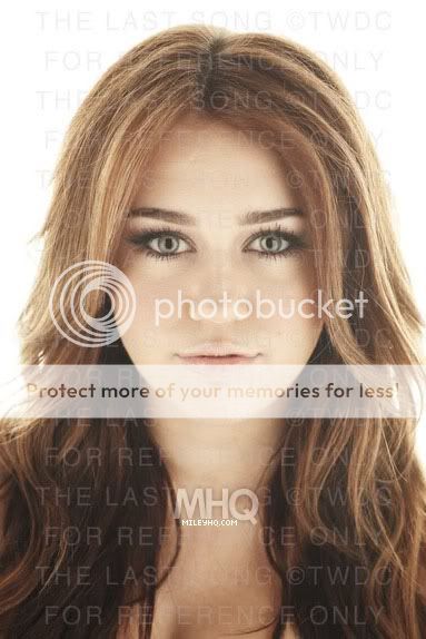 PhotoShoot Miley Cyrus 002-1