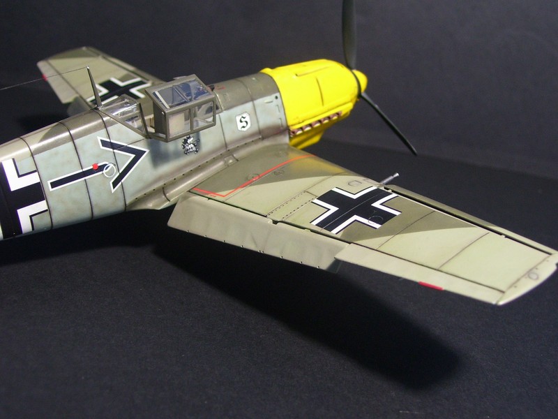 Messerschmitt Bf109 Emil 4/N Adolf Galland (Airfix 1/48) Me109e4AdolfGalland%2010