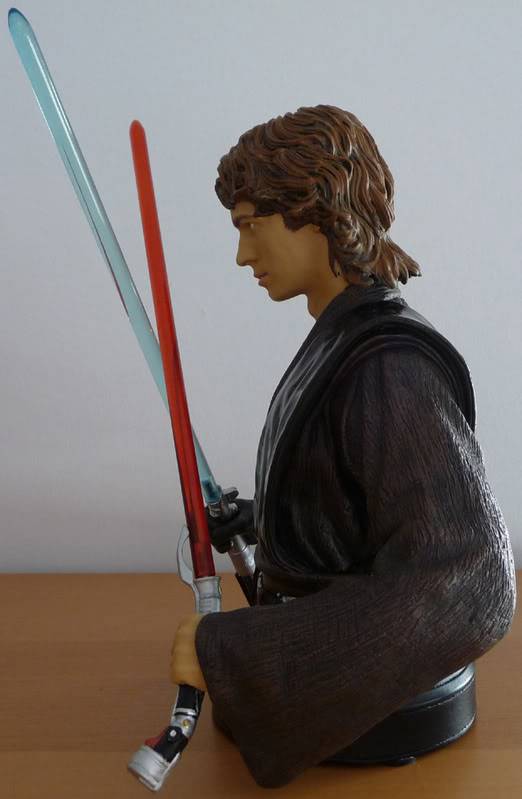 anakin episode 3 bust exclusif - Page 5 Photo003