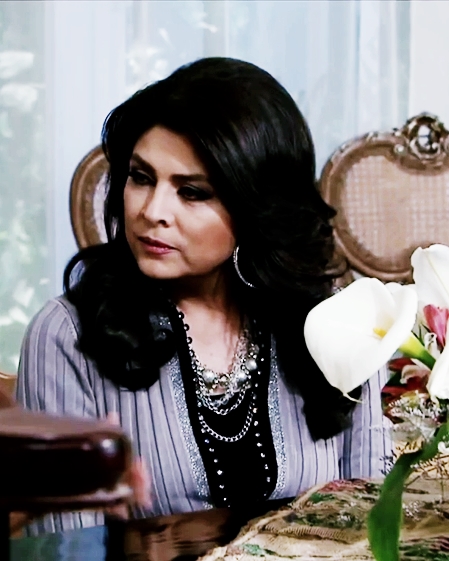 Victoria Ruffo/ვიქტორია რუფო - Page 20 4d2fe92bbf5850e7152812ccce371376