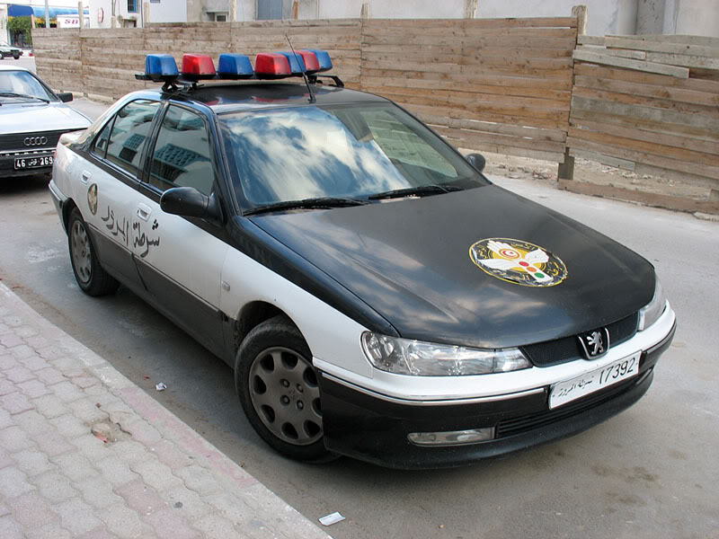 Tunisian Cops and National Guard's cars. Tupoulet_406_6