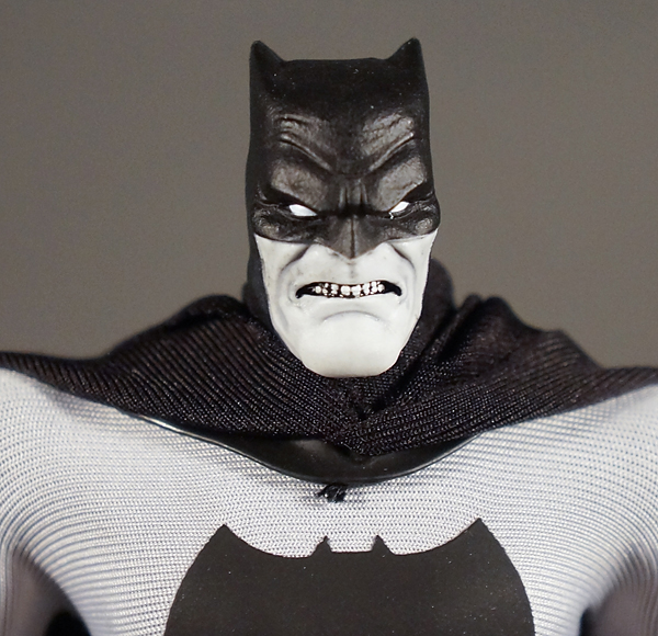 [Mezco] One:12 - Batman the Dark Knight Dkrbw54_zps1ymry4ue