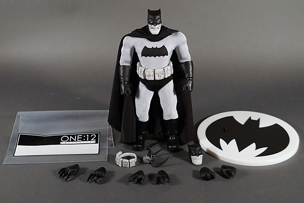 [Mezco] One:12 - Batman the Dark Knight Dkrbw8_zpsxzr97ufn