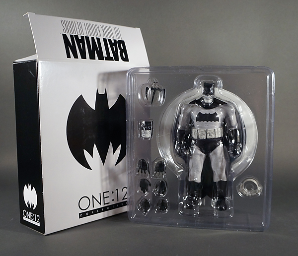 [Mezco] One:12 - Batman the Dark Knight Dkrbw9_zpsqy8y0pb4