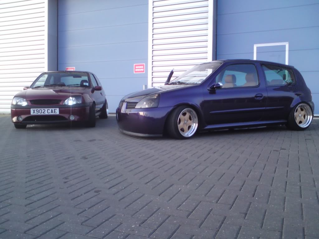 the purple clio DSC00682