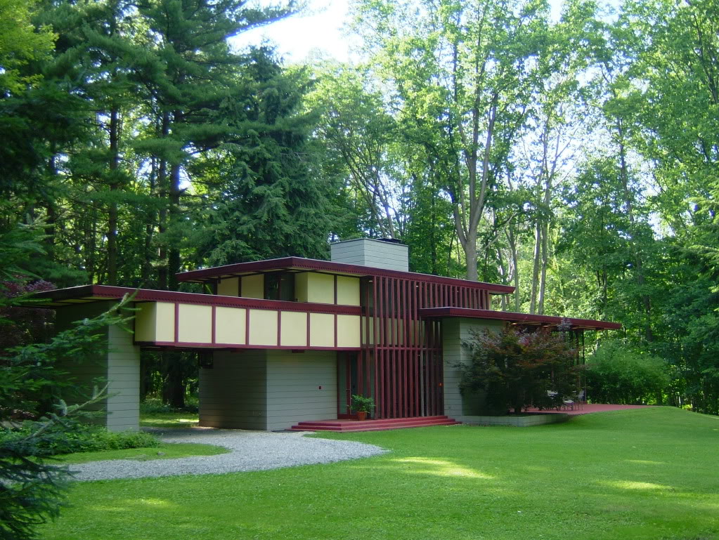 Hayyels' home 07_06_2006_003_The_Louis_Penfield_House_Frank_Lloyd_Wright_Dr_Ronald_Keith_Bolender_wwwbolendercom