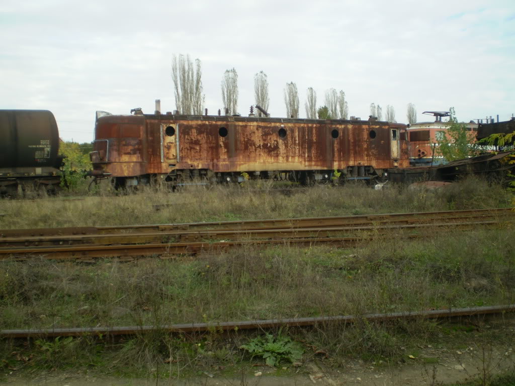 Locomotive părăsite - Pagina 2 P1010232_01