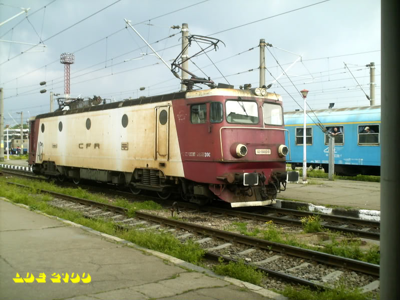 LOCOMOTIVE CLASA 40 (Vol. I) - Pagina 3 40-0842-6