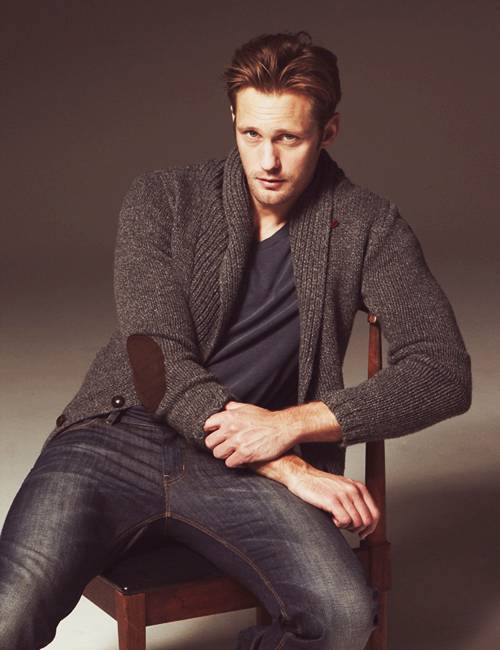 Eric Northman/Alexander Skarsgard - Page 9 Tumblr_mgb3wvwsYy1qa2ovmo1_r2_500_zpsd1a29136