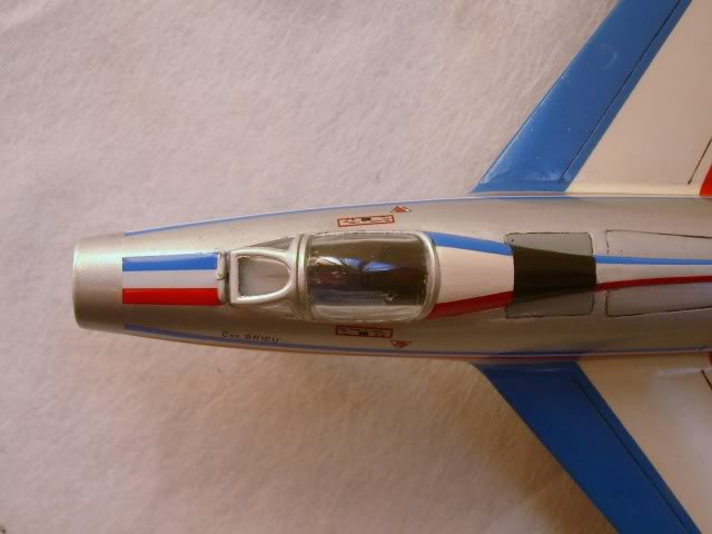 Dassault MD-454 Mystere IV A ''Patrouille de France'' (Revell 1:72) - Page 3 IMG_8359