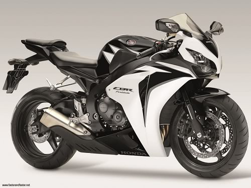 Qual a Mota Desportiva de 2010 que Escolherias? Fireblade-2010