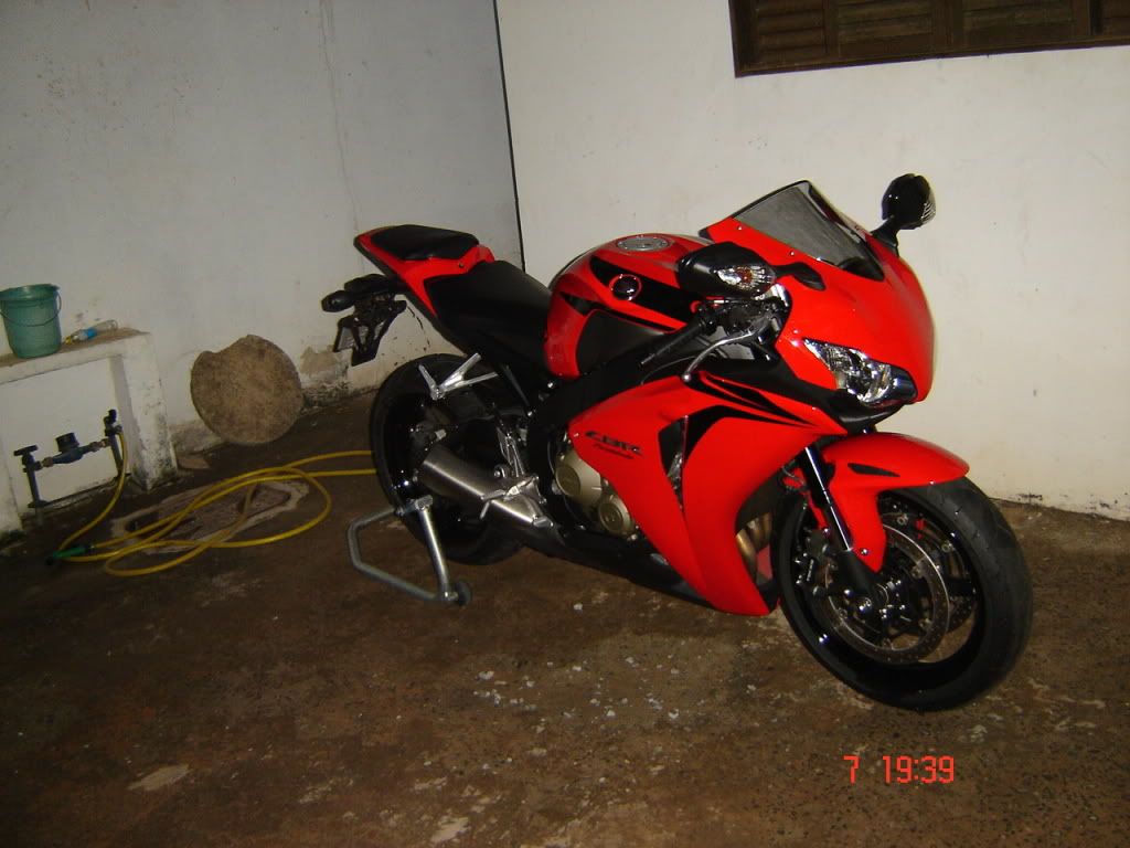 Fotos das CBR 1000 RR dos usuários - Página 6 PresentedeDeus43