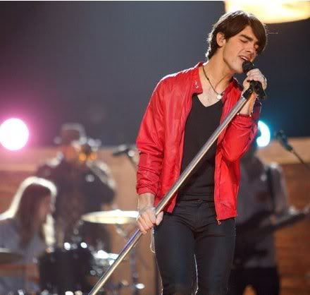 Los Jonas ENSAYANDO para los Grammy! Jonas-brothers-grammy-rehearsals-7