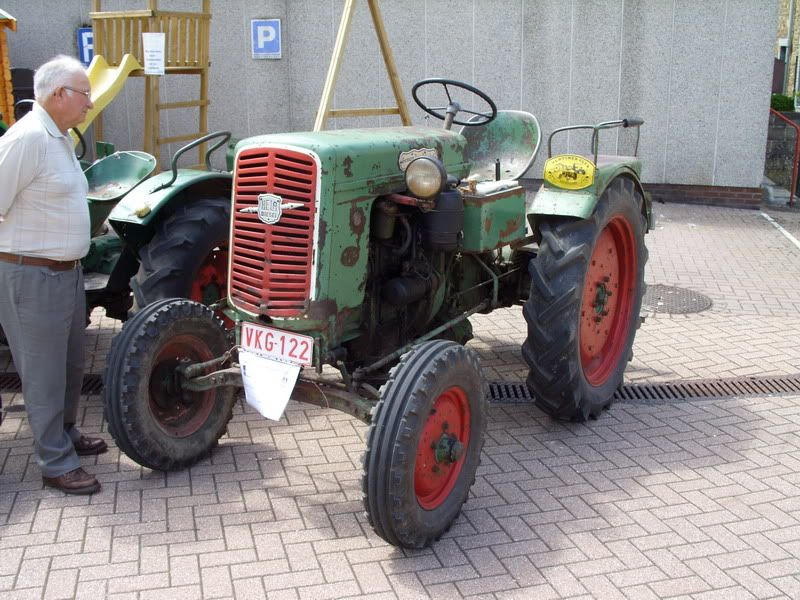 Le TMA tait de sortie aux tracteurs ancetres de ST-Hubert TMA_114