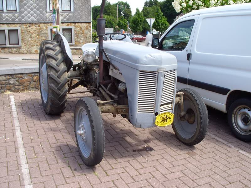 Le TMA tait de sortie aux tracteurs ancetres de ST-Hubert TMA_116