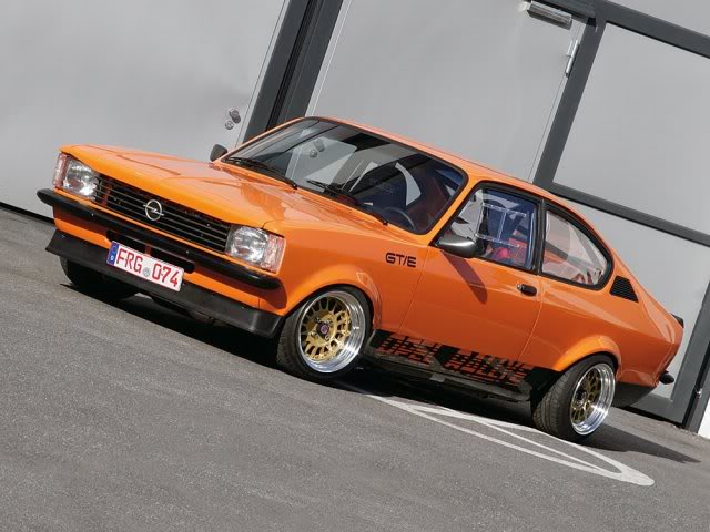 Kadett C coupé 1974...(futura replica GTE) novas fotos... - Página 2 Orange_Opel_Kadett_C_coupe_0011
