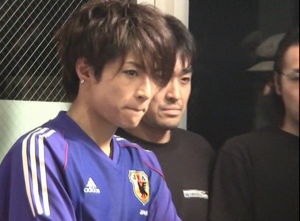 [Photo] Gackt et ses coupes ^^ 0GacktPlatinumBox5