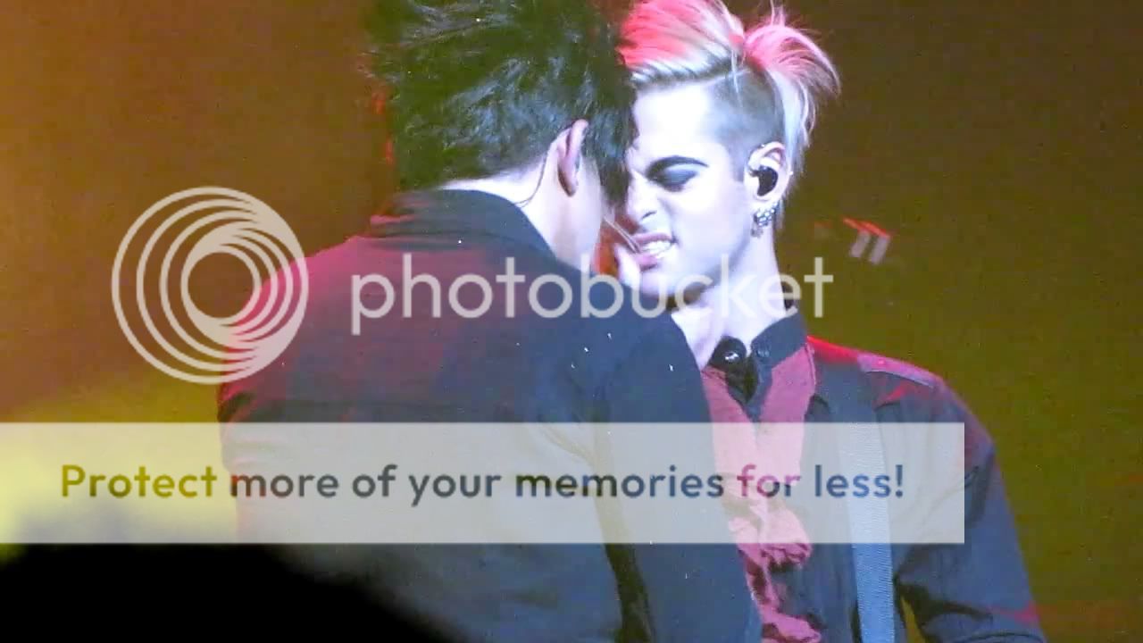 ♥ ♥ ♥ Adam and Tommy thread  ♥ ♥ ♥ - Page 38 12356365