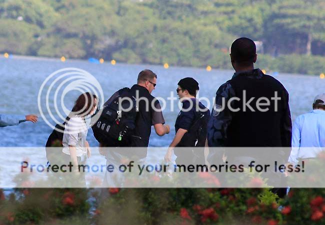 Nuevas fotos: Robert Pattinson y Kristen Stewart en  Paraty  RobertPattinsonOnthewaytoParaty7