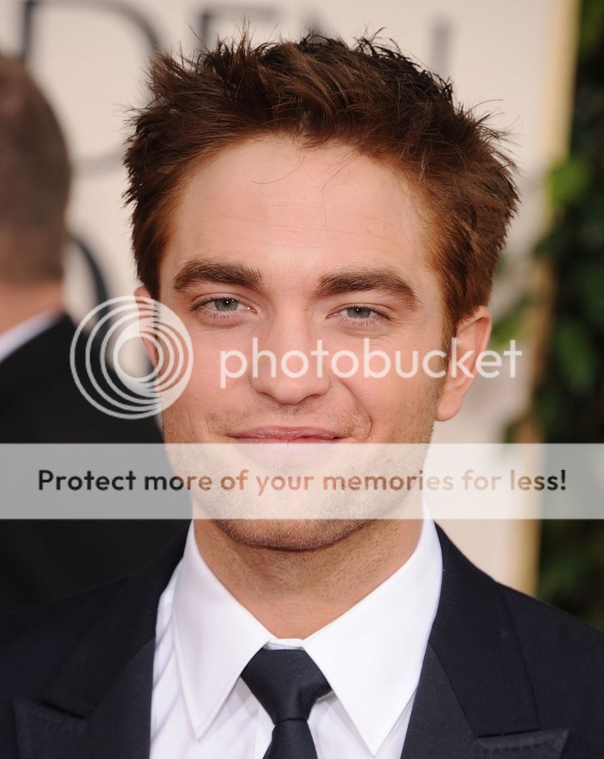 17-ENERO- OMG Robert Pattinson en los Globos de Oro!! *ACTUALIZADO* Download-1