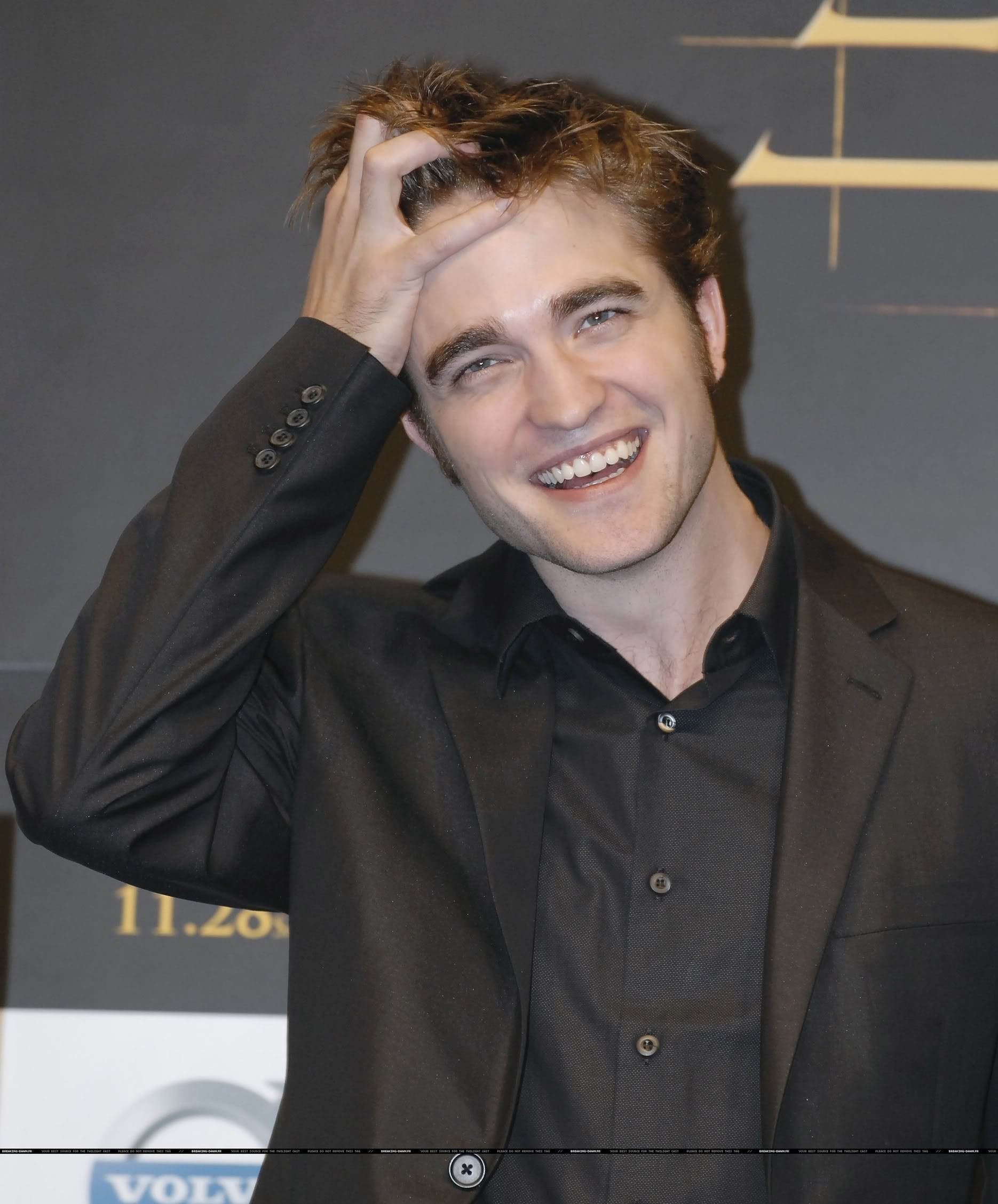 Robert Pattinson: Tema Principal - Página 5 Presssmile2