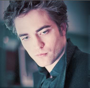 E da “New Moon” arrivano nuove immagini di Robert/Edward! RobNew