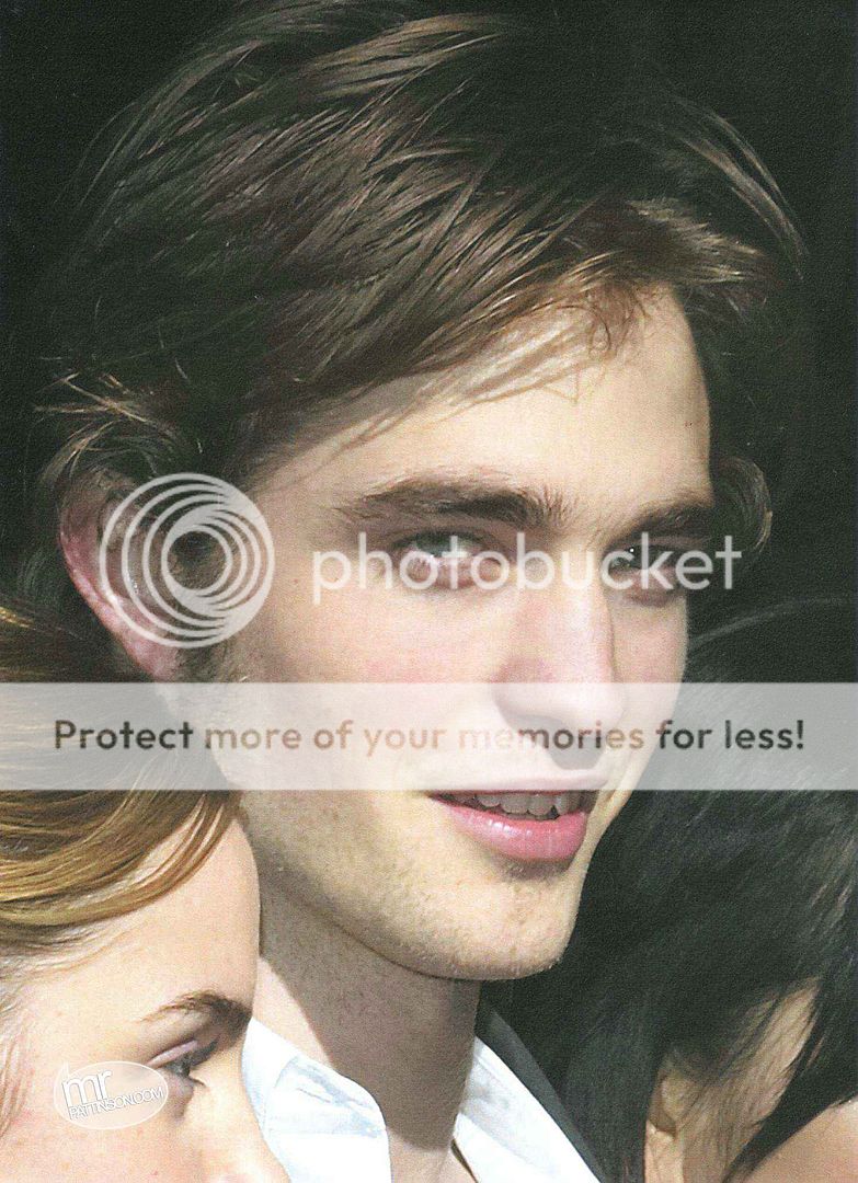 28/12/09 Mr PATTINSON: SCANS DEL ALBUM DE ROB 36