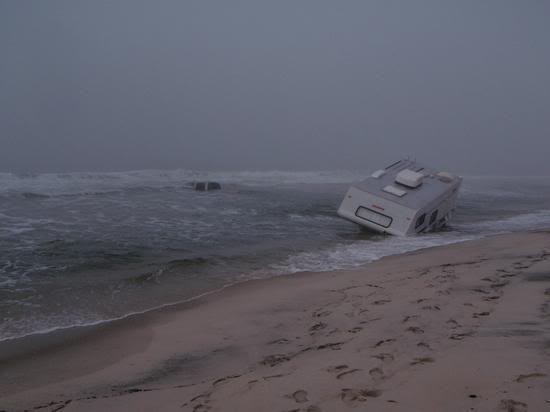 Truck -n- Camper Underwater 152671