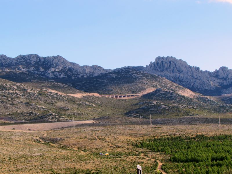 Preko Velebita pa od Graaca do Knina JuzniVelebit009