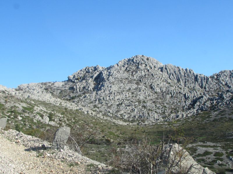 Preko Velebita pa od Graaca do Knina JuzniVelebit038