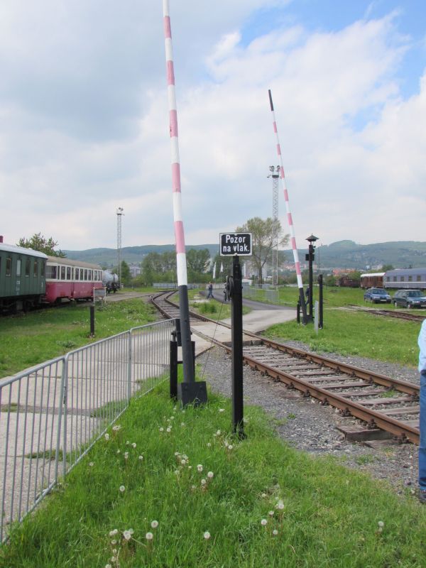 Rijeko-goranski desant na Poun i Donju Austriju - Page 2 ZeljeznickiBT069