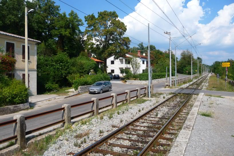 S Pfaffom du pruge od Rijeke do apjana StajalisteRukavac10