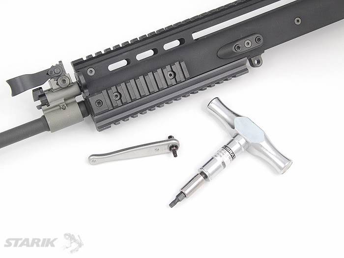 Le FN SCAR® Review: Le démontage du canon RIMG_1118