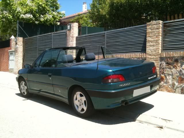 [ VENDIDO ] 306 Cabriolet 1,8i 1995 verde Lafoto1