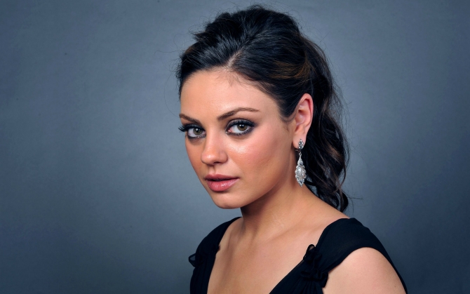 მილა კუნისი / Mila Kunis - Page 3 A3b7dcf6a9b50a78487a9448c9ebf851