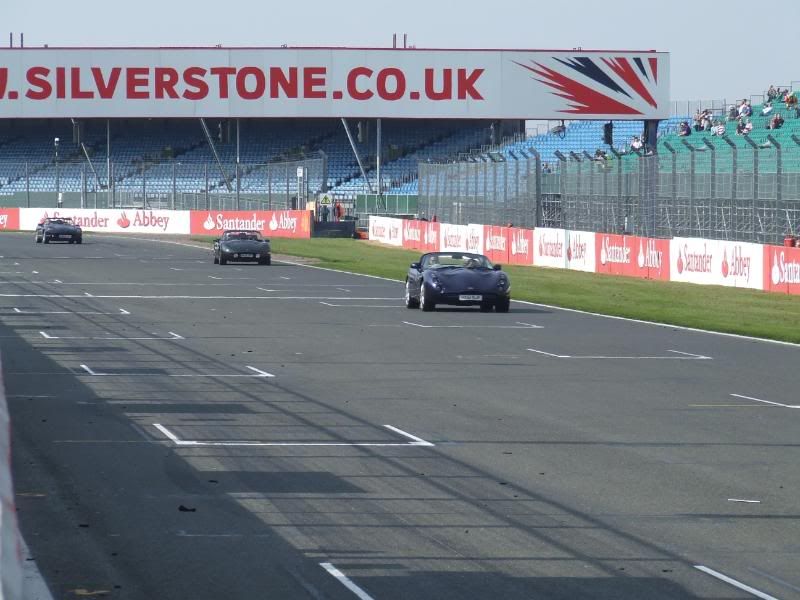 BritCar 24hrs Silverstone 20-21 September 2008 - Page 2 DSCF2526