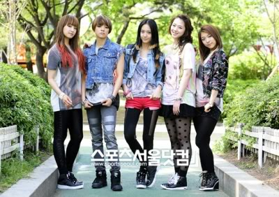 [100708] f(x) en el nº2 del mejor recién llegado de mediados de año Normal_e5e47c08134449f33ac763f1