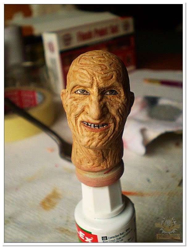 Freddy Krueger ,Restauracion (Screamin.1/8) 11freddykruegerpeazo-gato