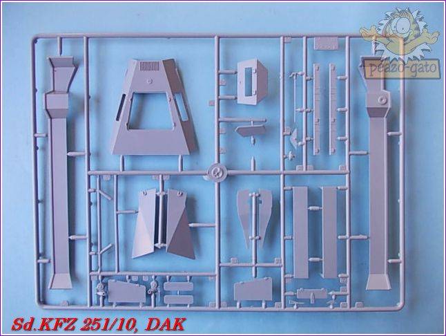 SD.KFZ 251/10 ausf b , DAK (terminado 27-01-13) 7SDKFZ251DAKPeazo-Gato